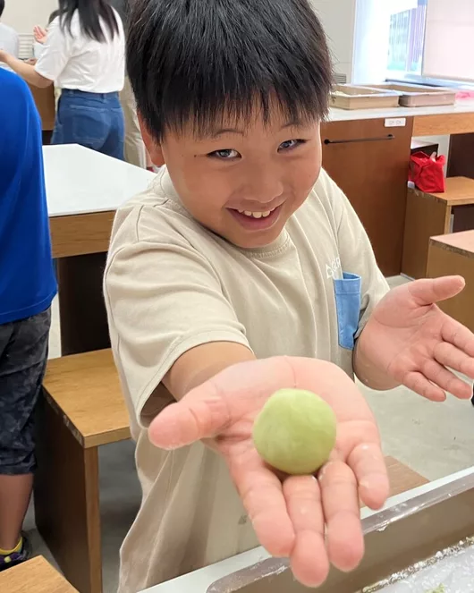 豪華體驗套餐(甜點製作+品嚐+工廠參觀+購物+贈送兩種特色伴手禮)【約120分鐘】